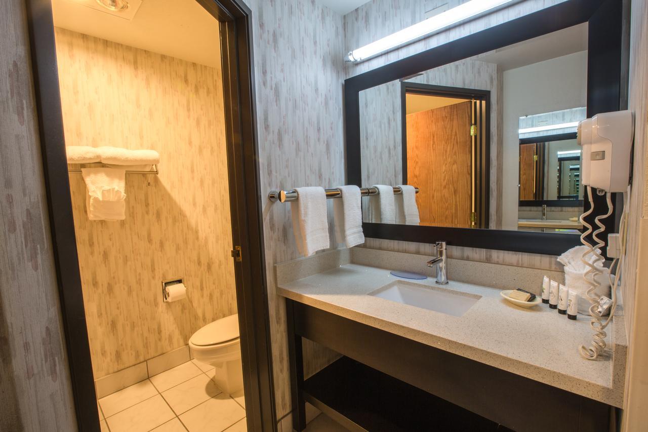 Bridgeway Inn & Suites - Portland Airport Gresham Eksteriør billede